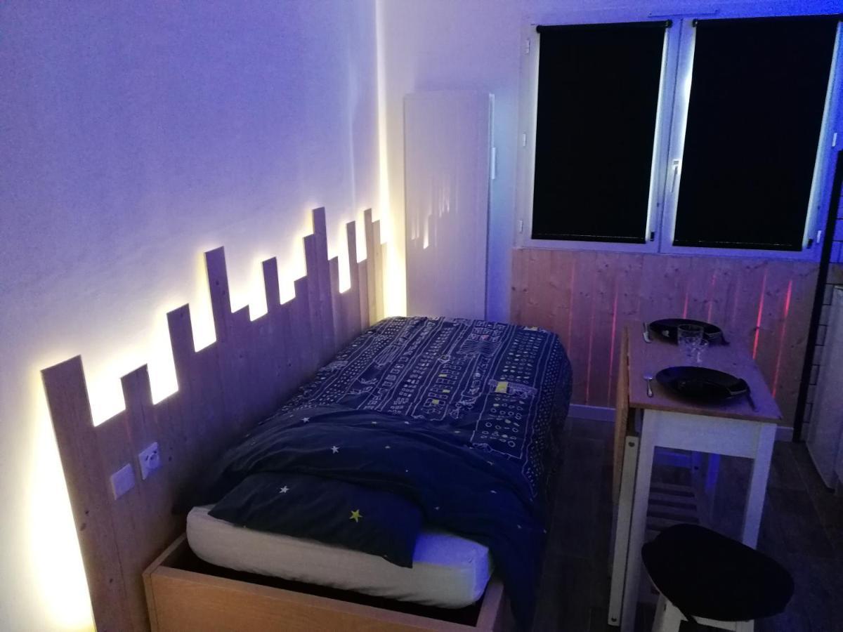Studio St Nazaire Apartment แซงต์-นาแซร์ ภายนอก รูปภาพ